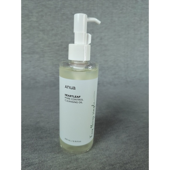 🎅🏻 3/$50 Anua Heartleaf Pore Control Cleansing Oil - Picture 3 of 15